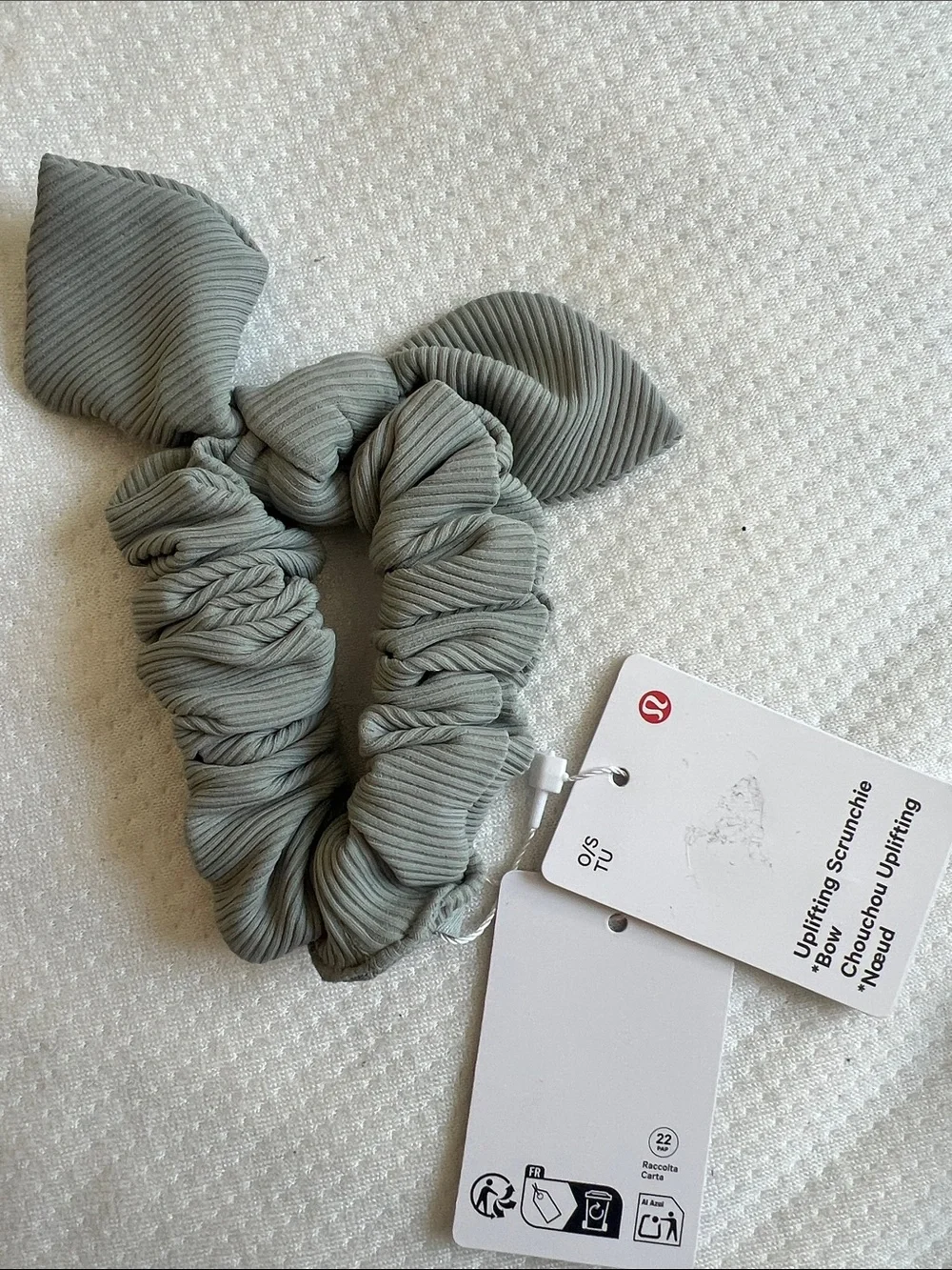 Lululemon Jade Green Uplifting Hair Bow Scrunchie NWT